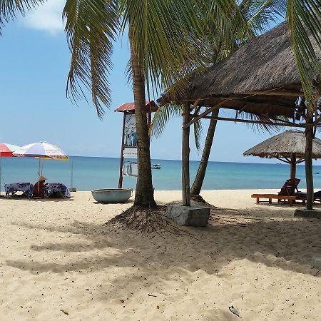 Coastal Village Beach Resort Дуонг-Донг Экстерьер фото